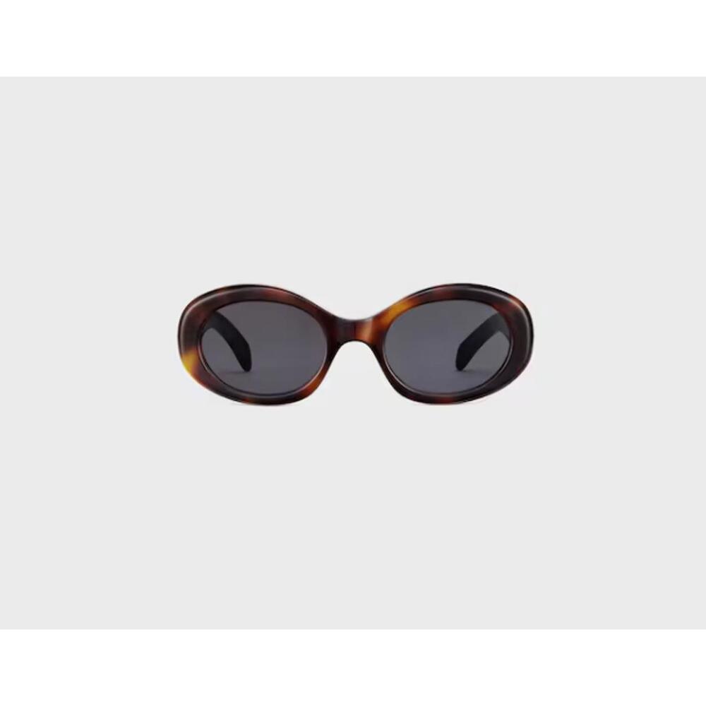 Celine Triomphe Oval Sunglasses CL40194U 53A Tortoise/Black – 52mm